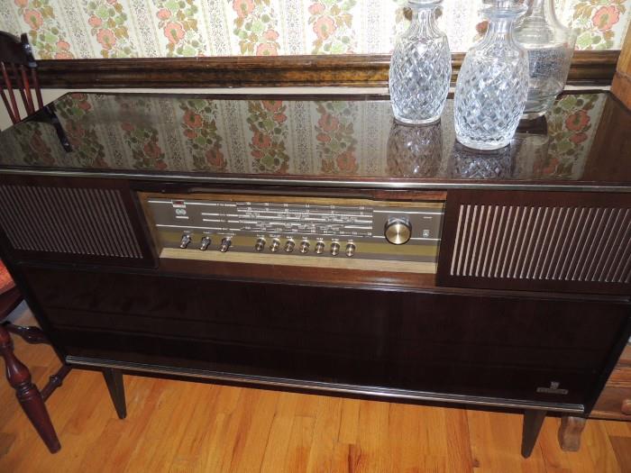Grundig Mid-Century stereo with turntable. Germany