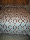 Queen Size, Spindle Headboard