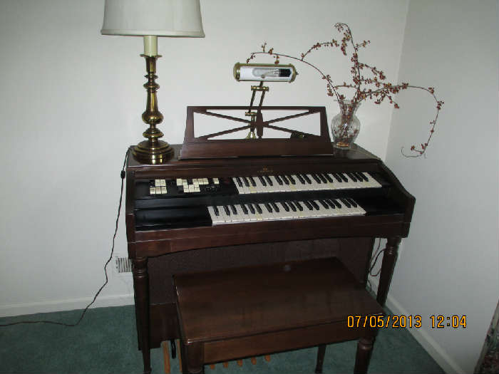 WURLITZER ORGAN MODEL 4059