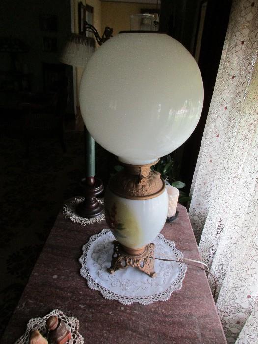 GONE WITH WIND LAMP