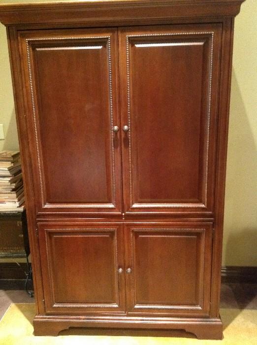 HEAVY/LARGE T.V. CABINET