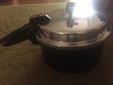 4 qt pressure cooker