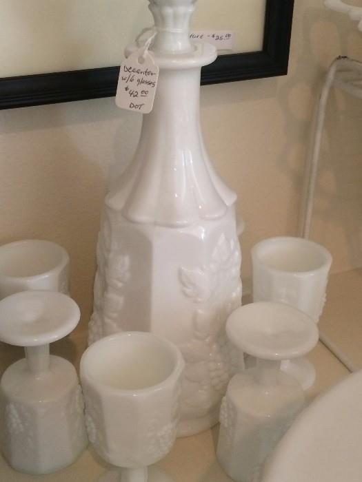 Decanter and 5 small glasses in milk glass