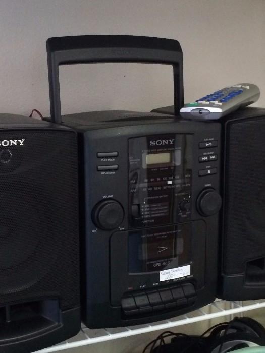 Sony player with speakers