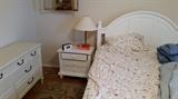 Nice Near New Modern Queen Size Bedroom Suite