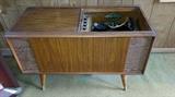 Working Magnavox Stereo