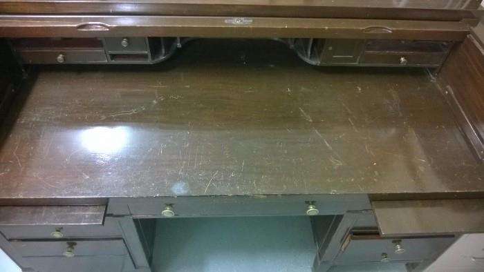 Very Old Mahogany Desk from Doten-Dunton Desk Co. in Boston MA, has Unique Locking Top (Good Condition)