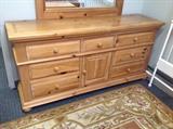 Broyhill Pine Seven-Drawer Dresser w/ Mirror - Dresser Detail