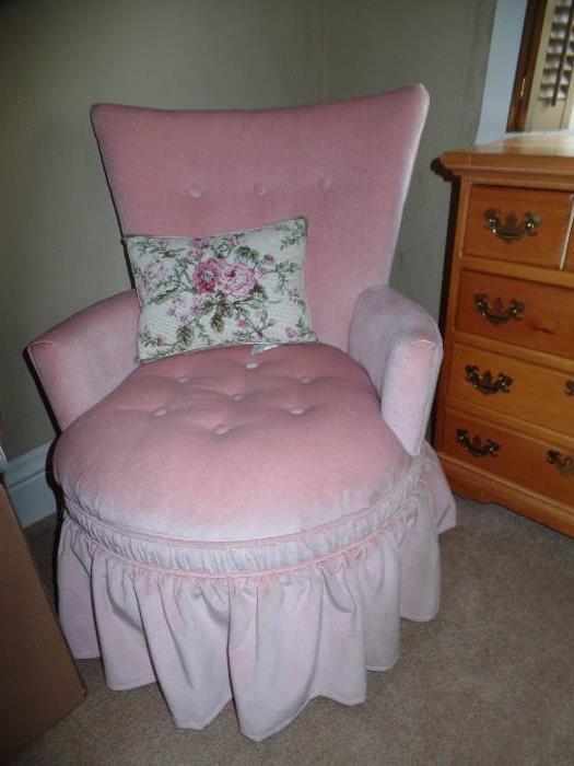 Ladies Bed Room Chair
