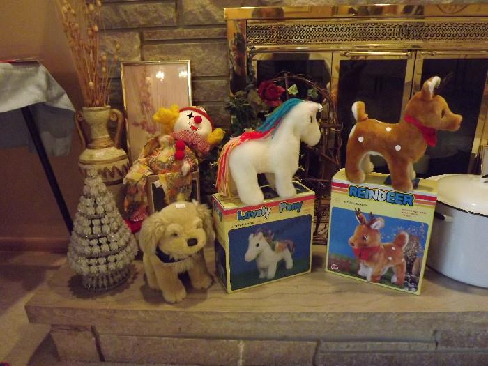 UNN Funny Toys Co. Lovely Pony and Reindeer