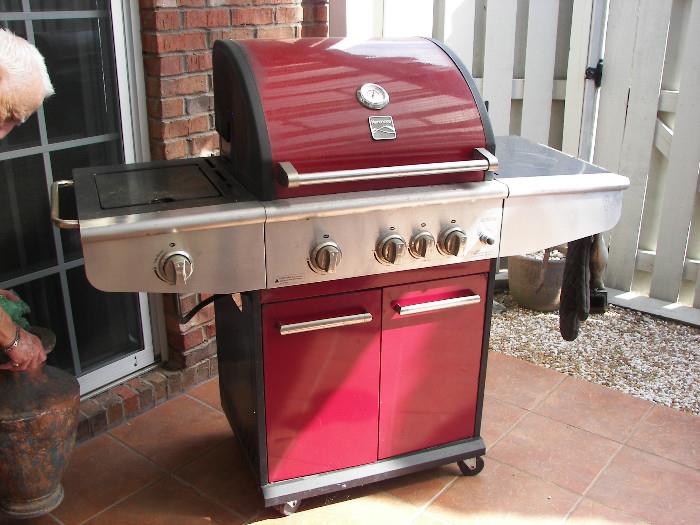 Kennmore Gas Grill