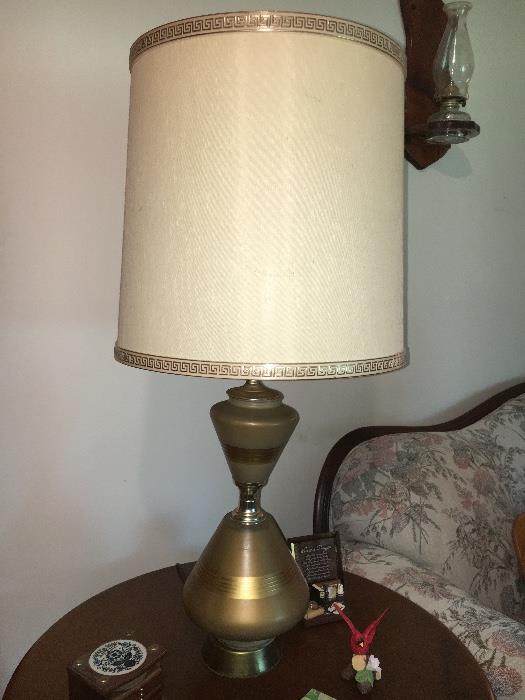 Pair Mid-Century Modern table lamps.