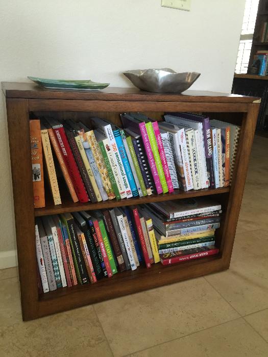 2 shelf book stand