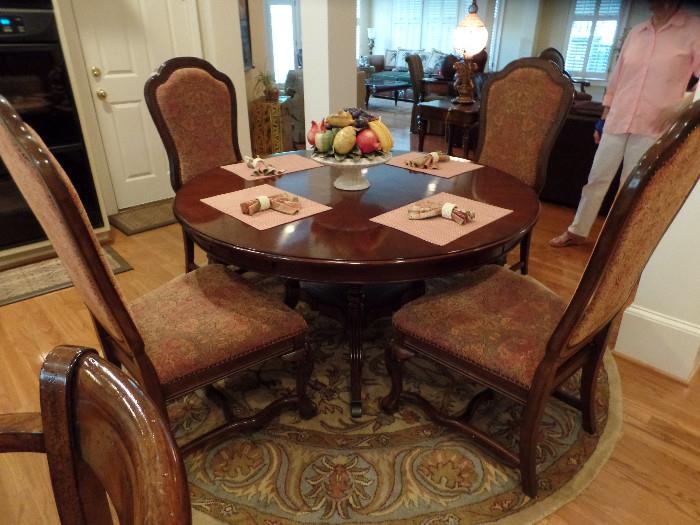 Breakfast table with 4 chairs $850