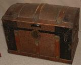 ANTIQUE DOME TOP TRUNK