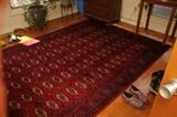LARGE ORIENTAL CARPET