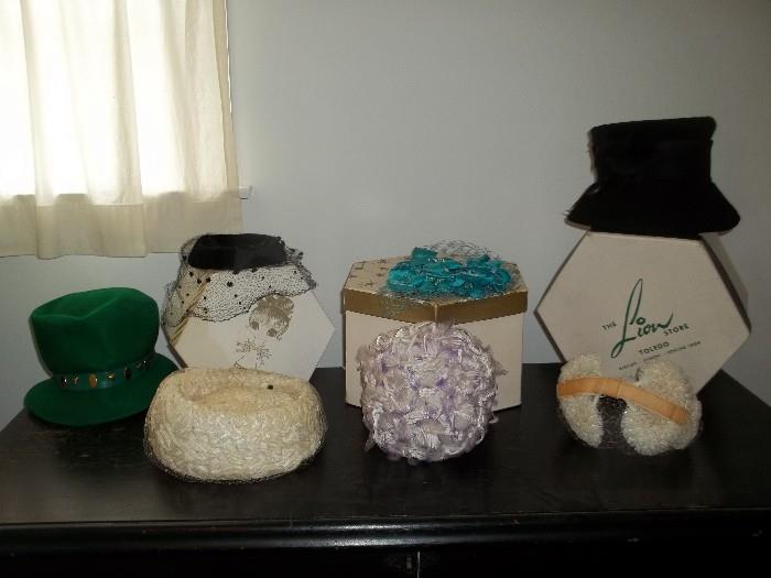 Vintage Ladies Hats & Boxes