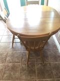 Vintage kitchen table with removable leaf 