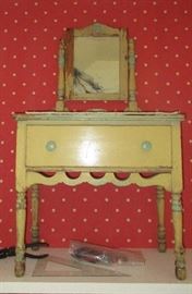 child's dressing table