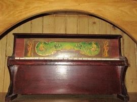toy piano
