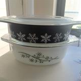 Black and white snowflake Pyrex