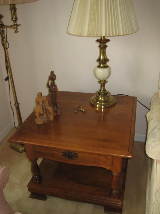 Ethan Allen end table, Stiffell lamp