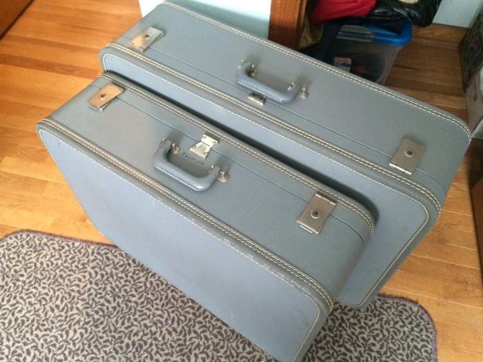 Vintage luggage 3 pieces, smaller one not shown