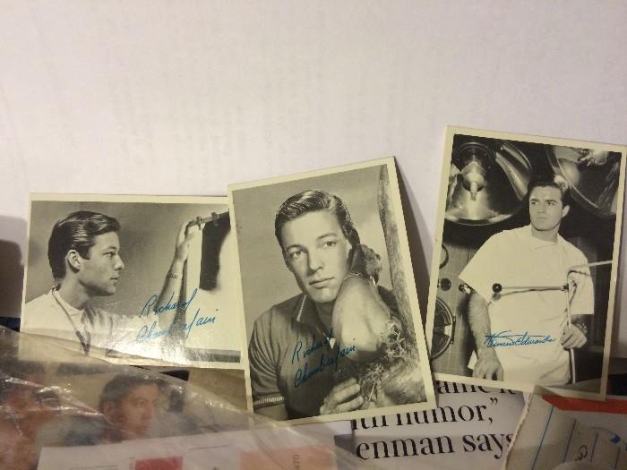 RICHARD CHAMBERLAIN  PLAYING CARDS AND ANOTHER ACTOR 
