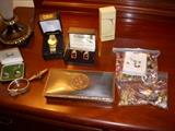 Assorted jewelry
