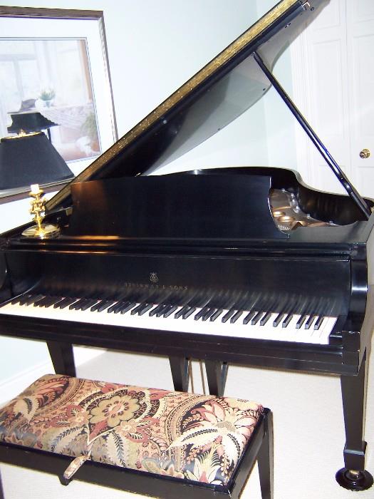 1976 Steinway Grand Piano Model M Ebony.