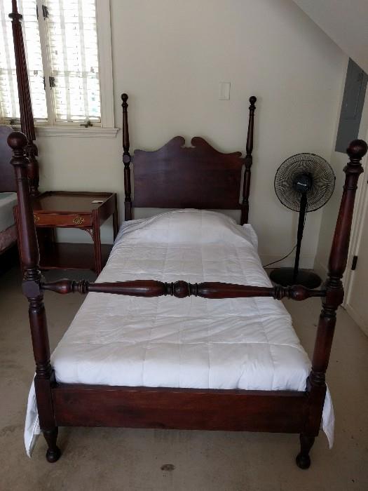 Pair of 1920's American mahogany twin beds