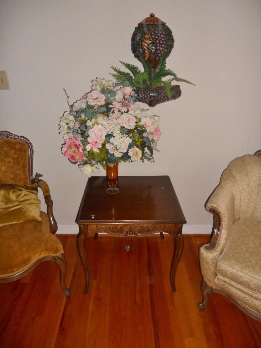 Side/occasional table