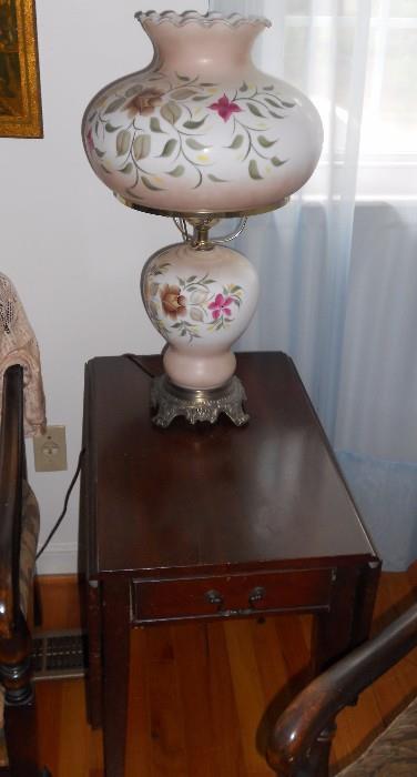 Sm. drop leaf table with painted globe lamp