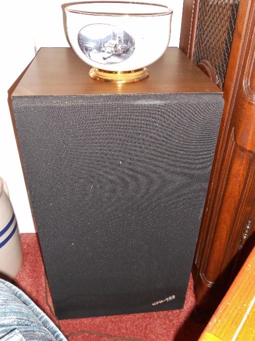 Pioneer Speakers model HPM-900