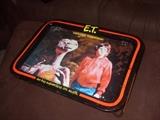 ET tv tray