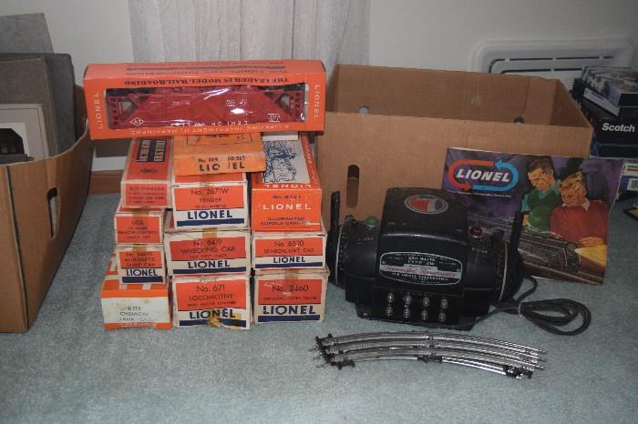 Vintage Lionel Train cars! Including Lionel Trainmaster Transformer (200 watts; type 2W/115 volts)