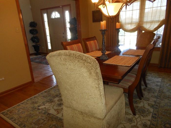 dining room table and chairs 