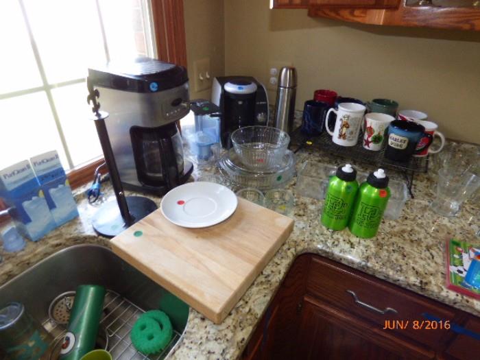 Coffee pot and misc. kitchen items