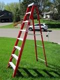 8' fiberglass ladder