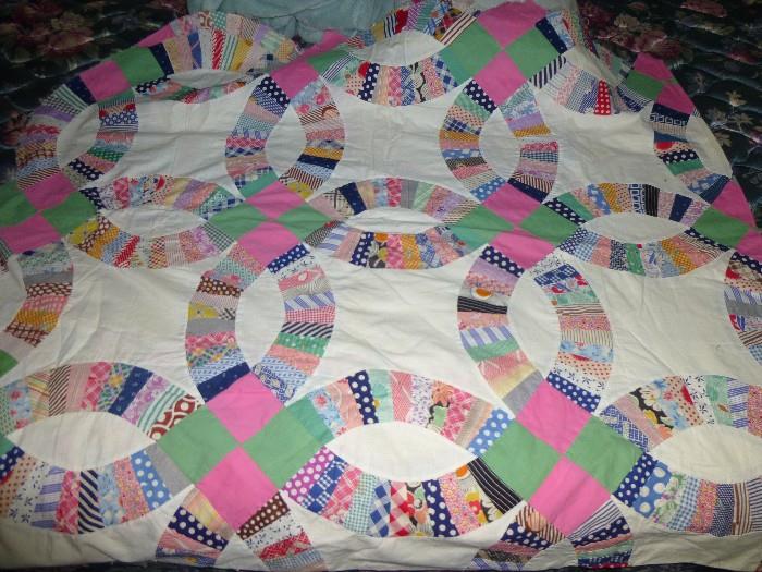 Hand pieced Double Wedding Ring Quilt. Needs Backing