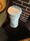 vineyard pedestal, 