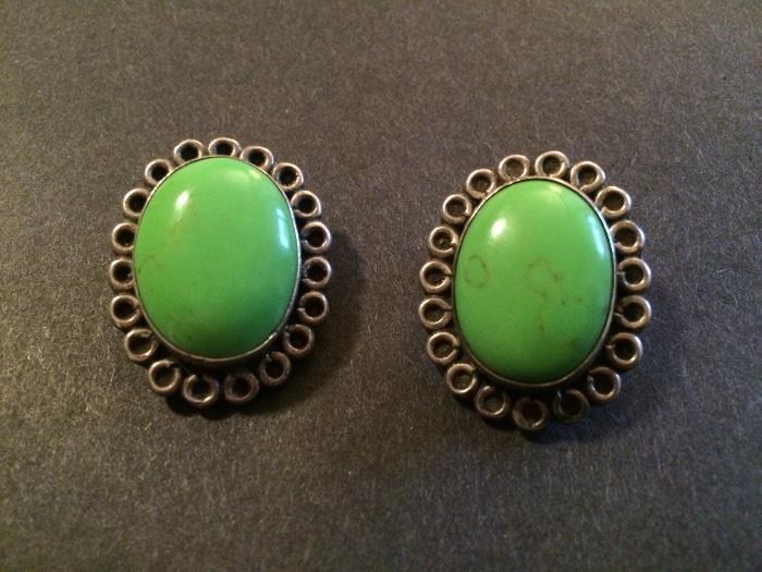 Vintage Mexican Sterling Silver With Turquoise Clip earrings 