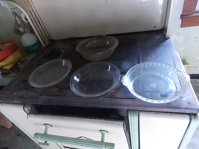 Old Pyrex dishes
