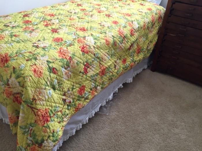 Day Bed  & Quilt
