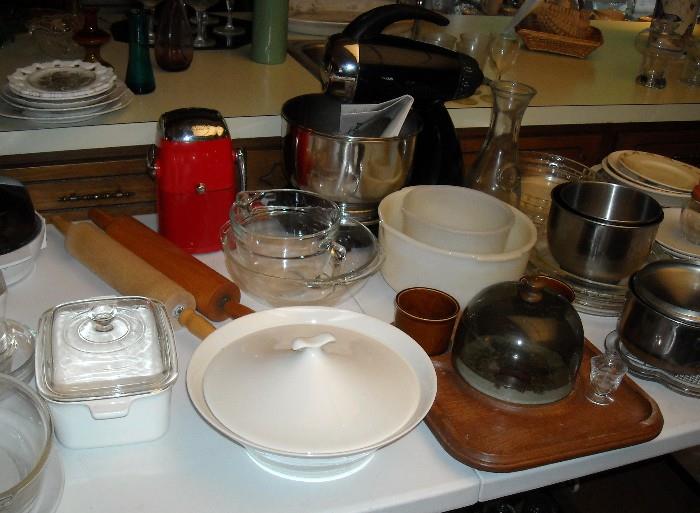 Many kitchen items - old and new