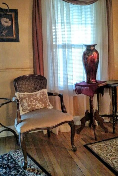 chair, side table & vase