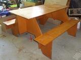 awesome vintage picnic table