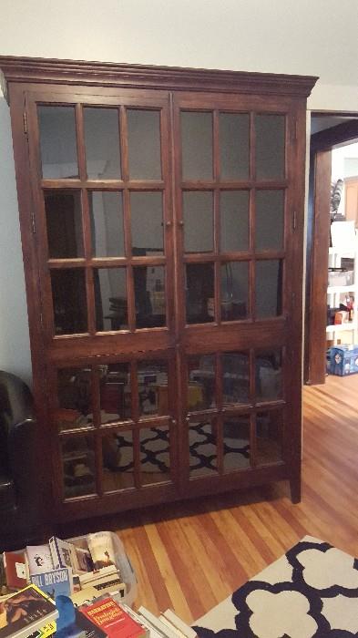 Beautiful Hutch with 4 doors and glass panes