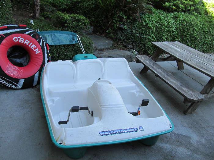 Water Wheeler 5 paddle boat