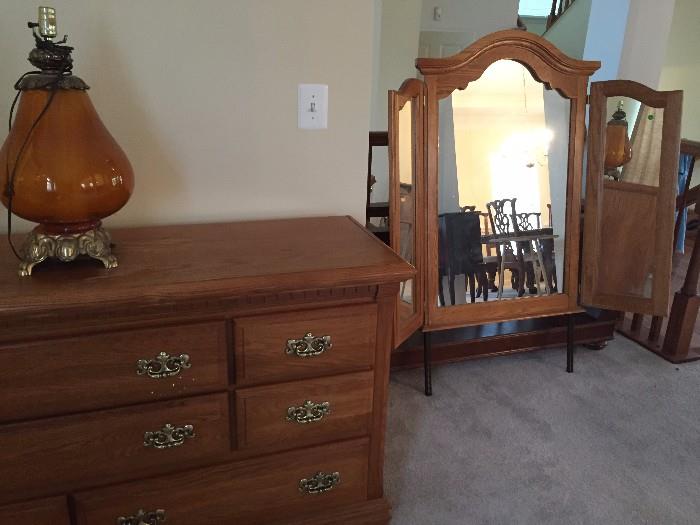 Unique Lamp and Dresser with Tri-fold Mirror